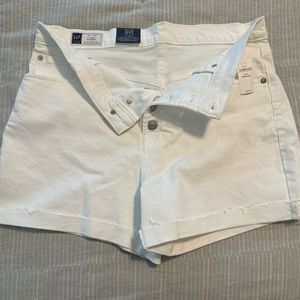 Gap high-rise white denim shorts!